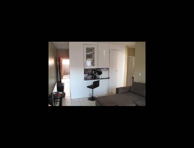 2 BEDROOM APARTMENT FOR SALE IN CLARINA